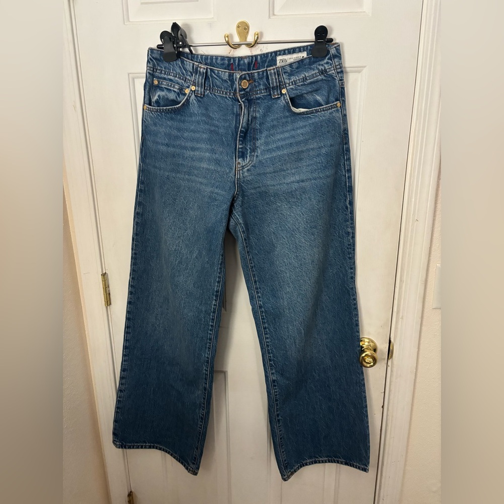 Zara Relaxed Fit Blue Jeans